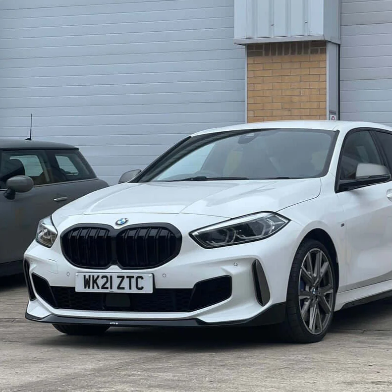BMW 1 Series F40 grille | Gloss Black Dual Line - Image 3