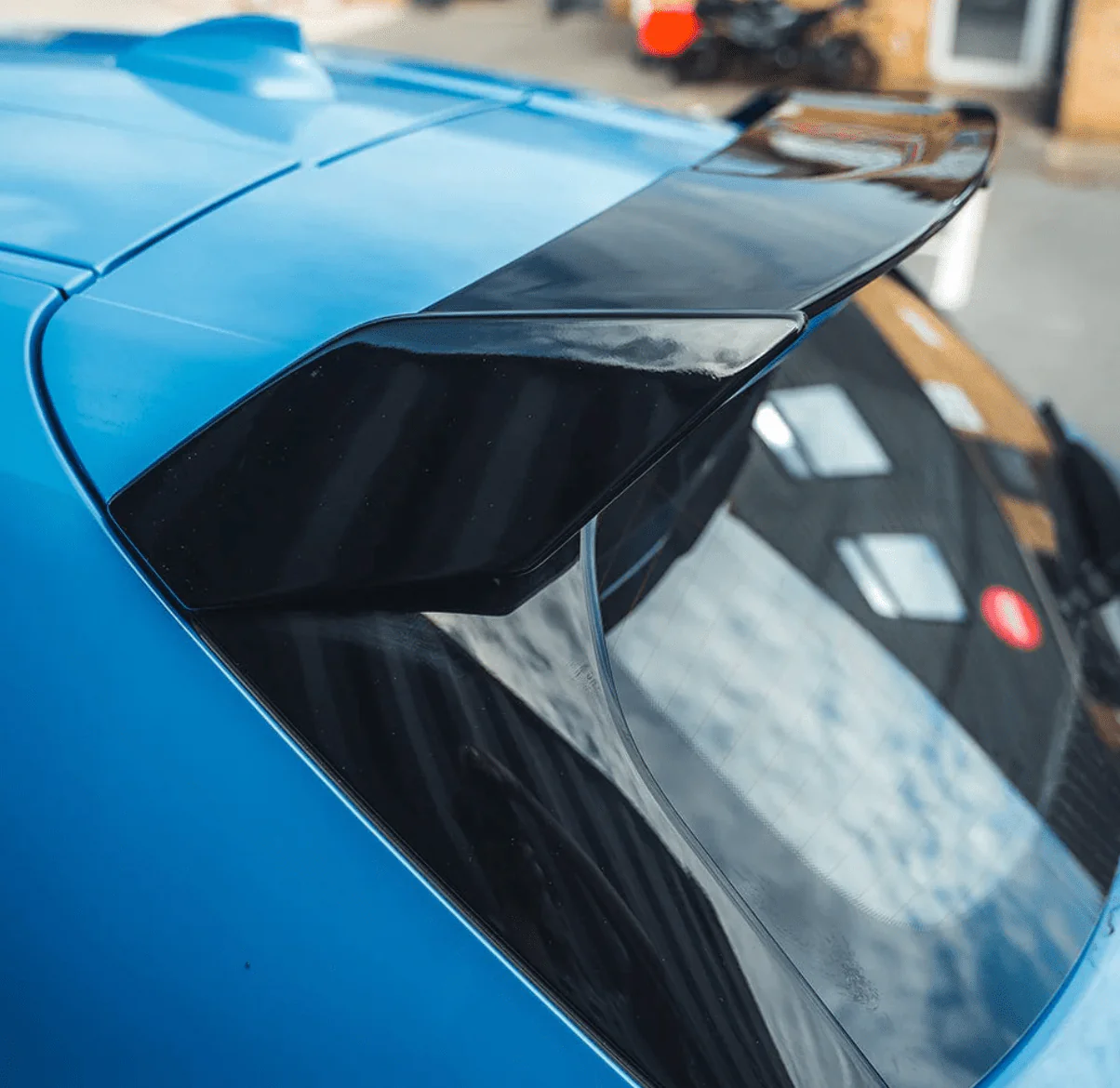 BMW F40 Roof Spoiler Gloss Black - Image 3