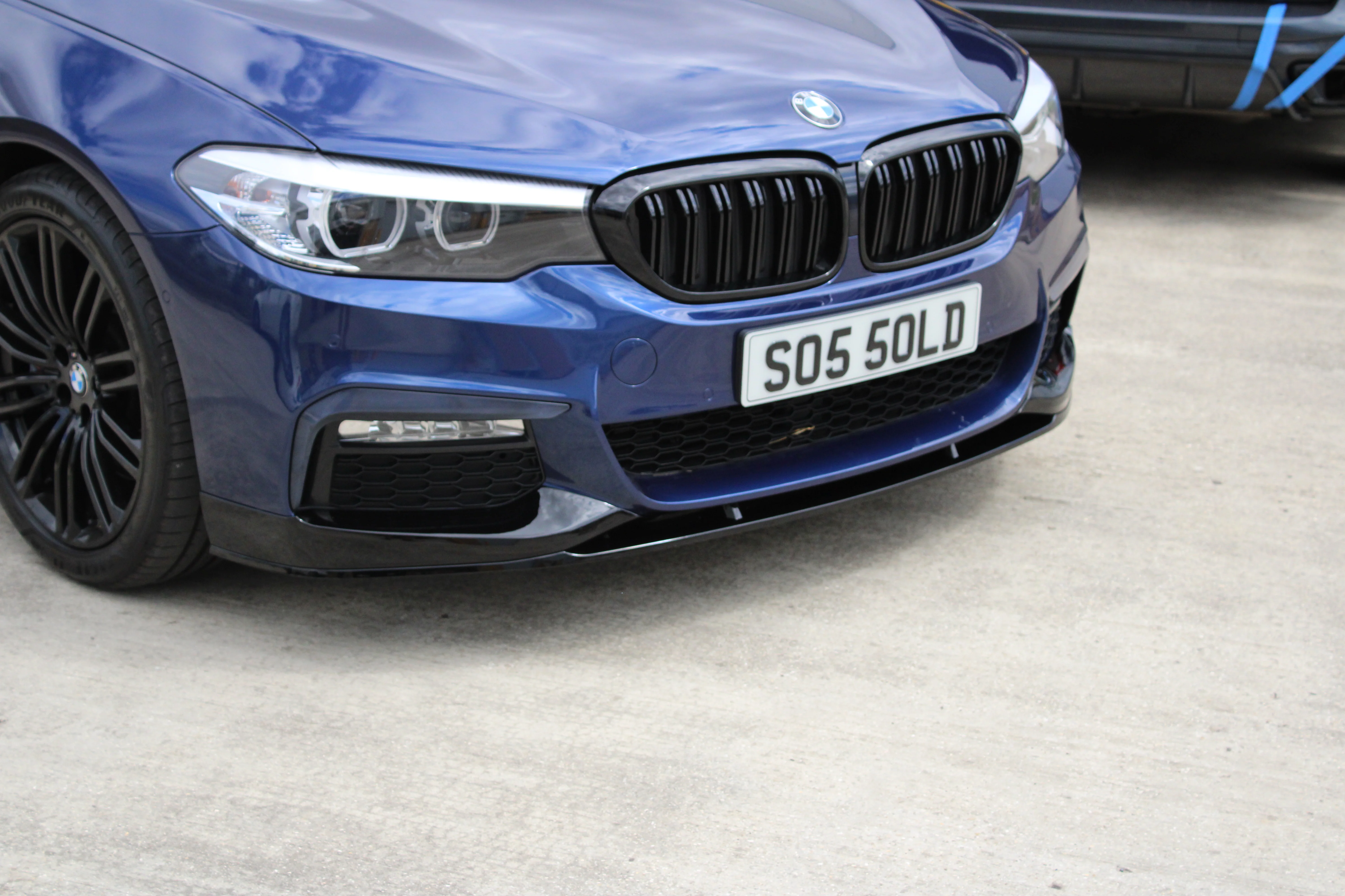BMW G30 G31 Front Splitter Gloss Black Front Lip Upgrade - Image 3