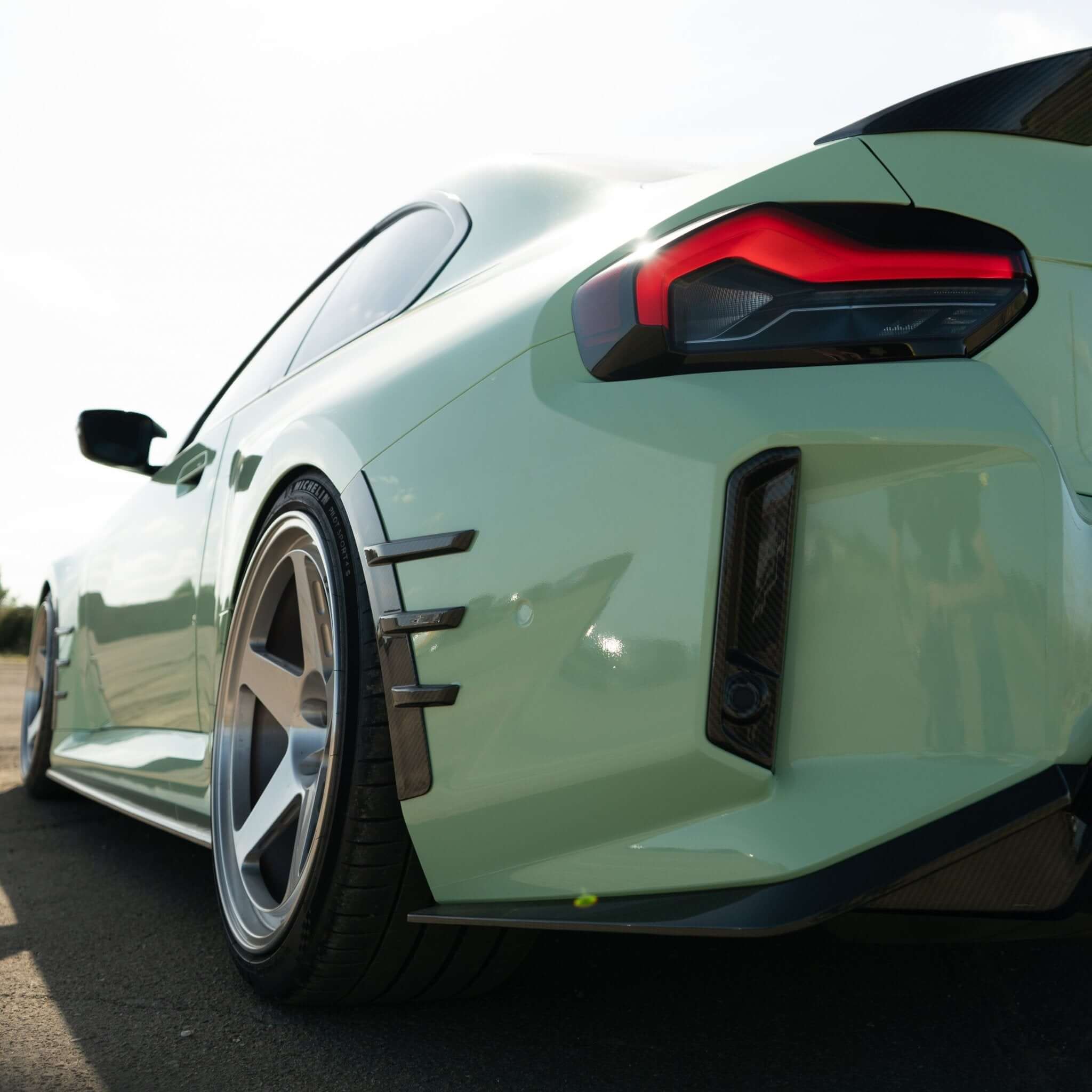 BMW G87 M2 CARBON FIBRE REAR SIDE FENDER TRIM - Image 9