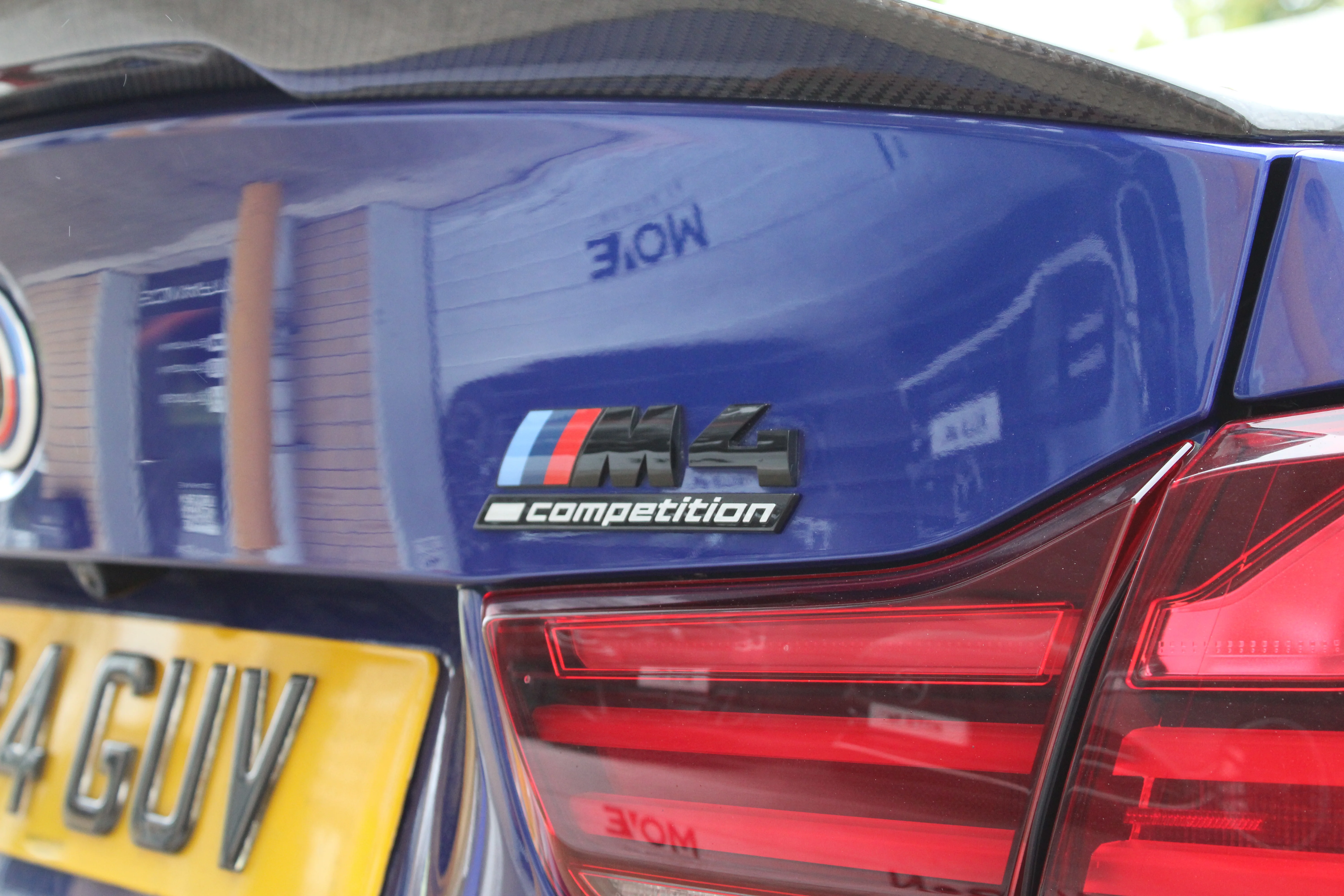 BMW M4 Black Tailgate Badge F82/F83 - Image 2