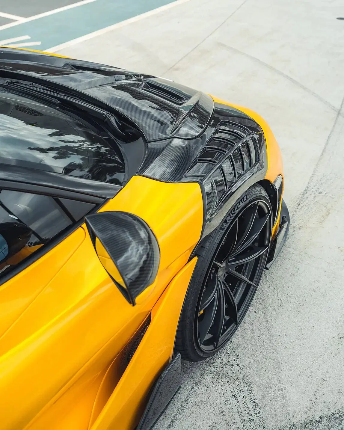 MCLAREN 720S CARBON FIBRE FRONT FENDERS - Image 4