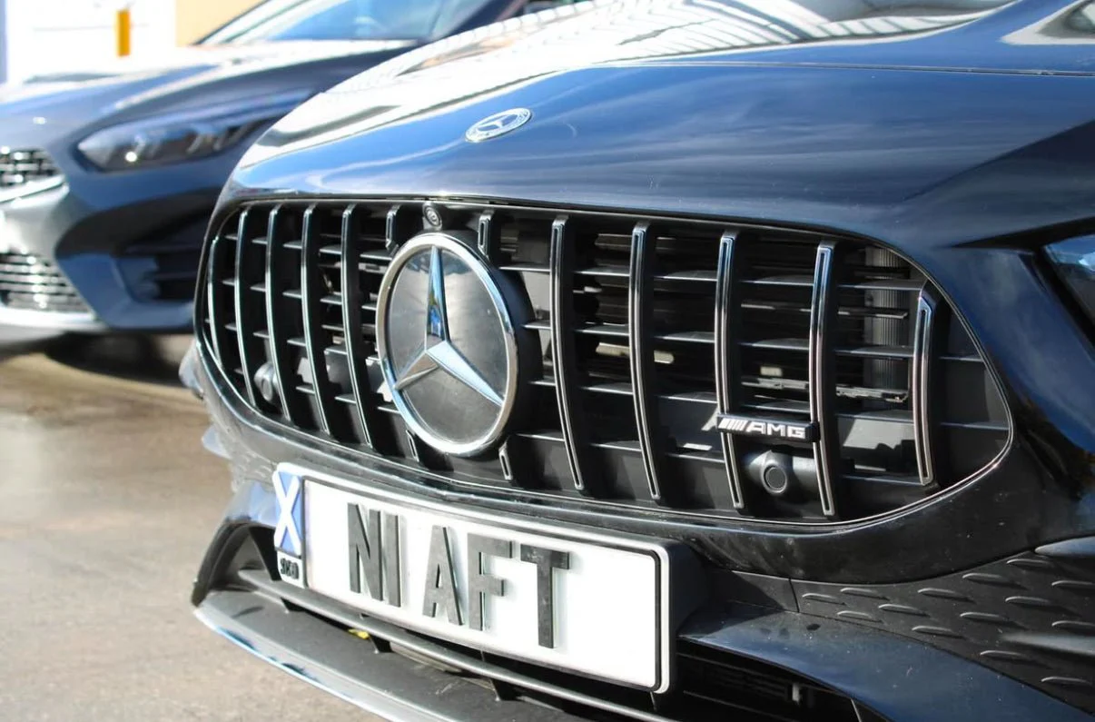 Mercedes W177A35 LCI Panamericana Grille Gloss Black & Chrome - Image 11