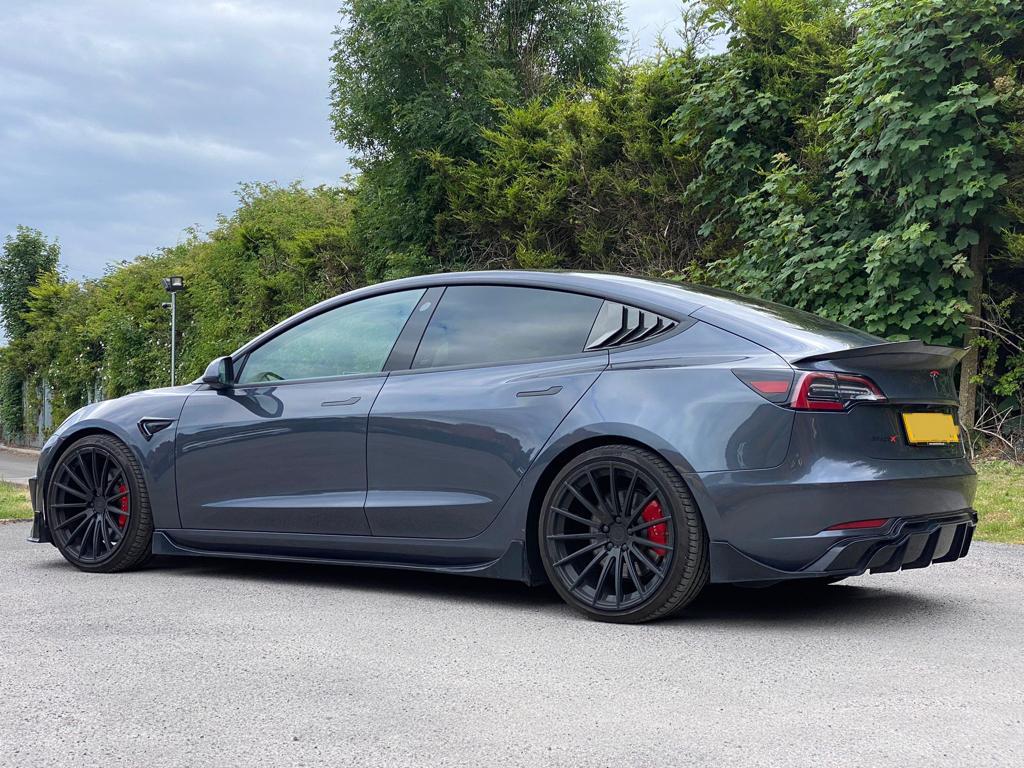 Tesla Model 3 Body Kit UK | Front Splitter, Diffuser & Styling KITS UK - Image 5